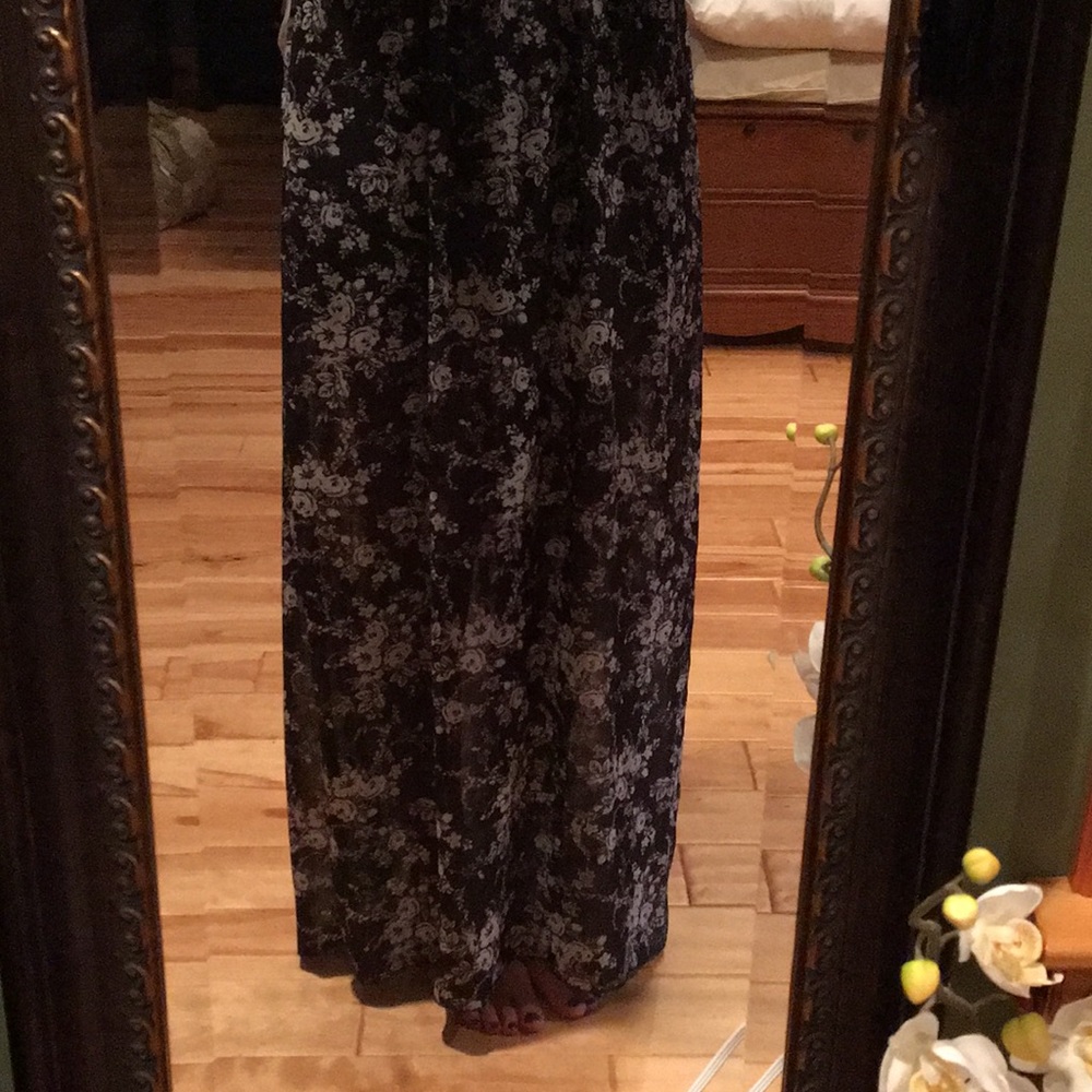 Open Back Maxi Dress - Picture 5 of 8